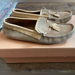 Tod’s moccasins tan driving shoes suede loafers